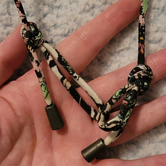 Free People RARE stunning lightweight floral crewneck jacket, size medium. - Picture 10 of 13